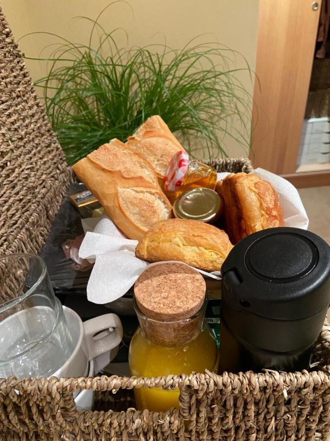 Bed and Breakfast Au Fil De L'O Bisseuil Экстерьер фото
