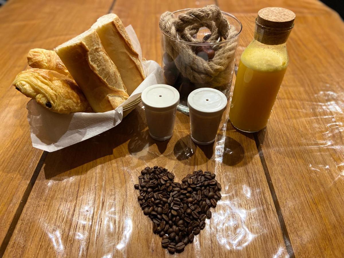 Bed and Breakfast Au Fil De L'O Bisseuil Экстерьер фото