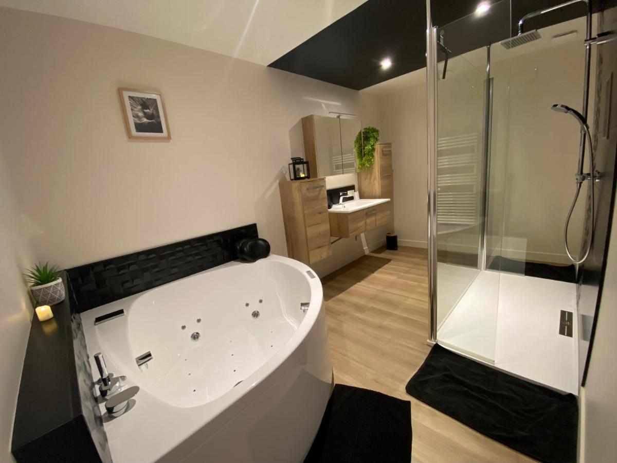 Bed and Breakfast Au Fil De L'O Bisseuil Экстерьер фото