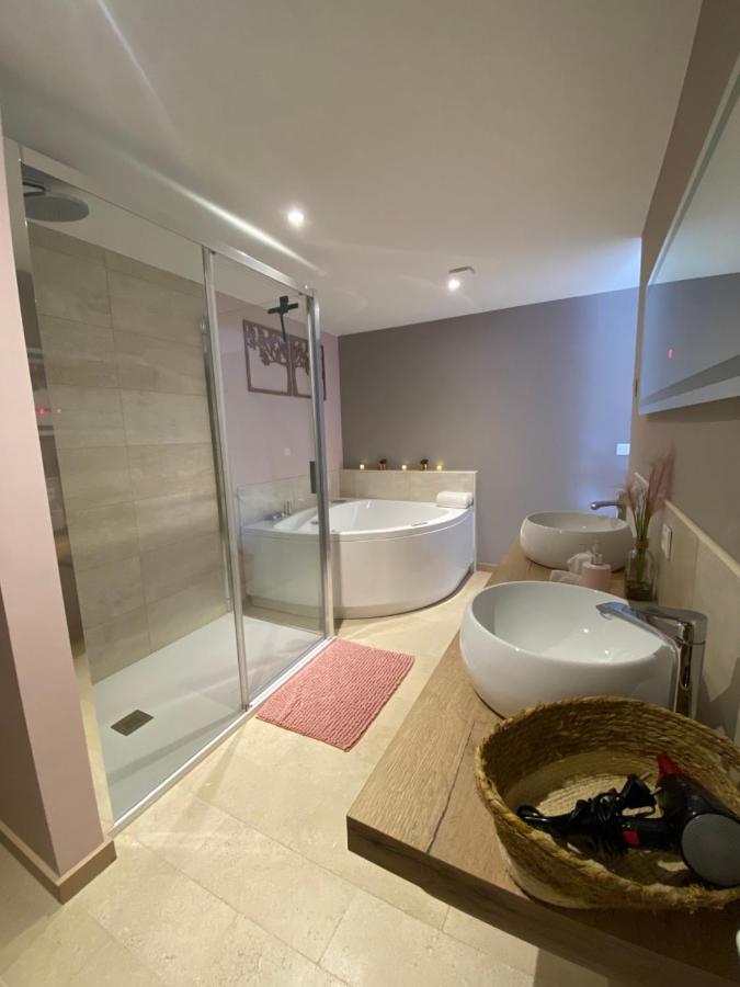 Bed and Breakfast Au Fil De L'O Bisseuil Экстерьер фото